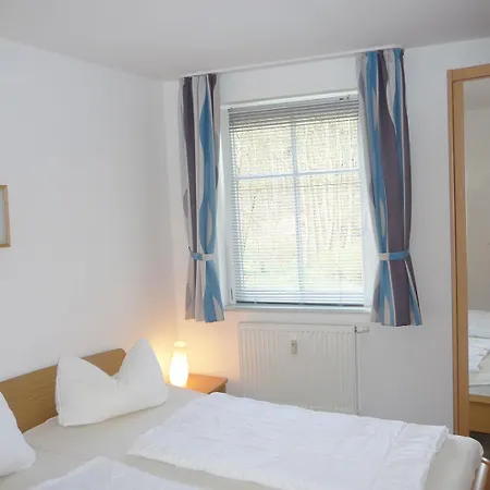 Apartment Alexandra - 13-01 Kuehlungsborn